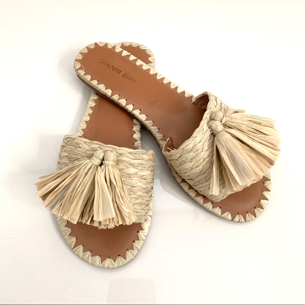 Straw Sandal